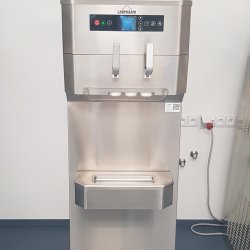 Gastro vybavení Carpigiani - zmrzlinové stroje, výrobníky šlehaček a krémů, 1