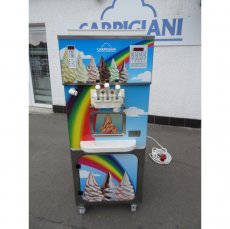 Carpigiani Rainbow 3, 2 druhy + mix + 3 polevy, hodinová produkce 52 kg zmrzliny, chlazený vodou - Stroje na výrobu zmrzliny - bazar