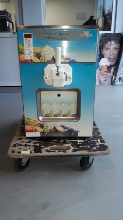 Carpigiani 111 bar Miss Yogurt - Stroje na výrobu zmrzliny - bazar
